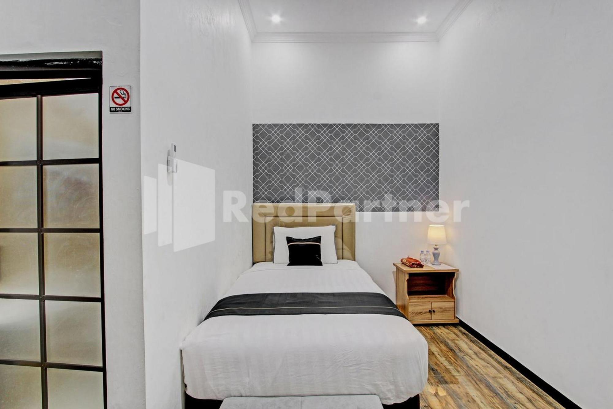 Hotel House N Coffee 55 Temanggung Redpartner Exteriér fotografie