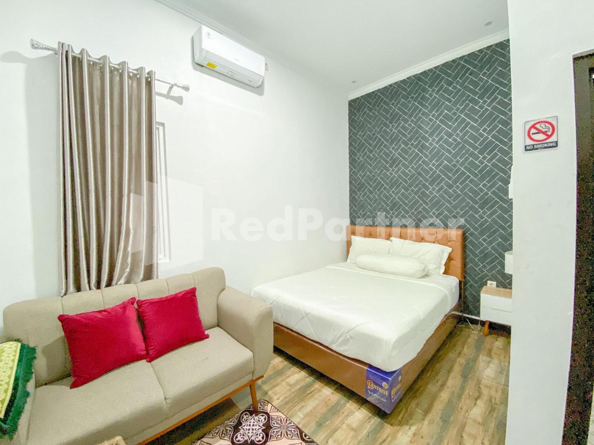 Hotel House N Coffee 55 Temanggung Redpartner Exteriér fotografie