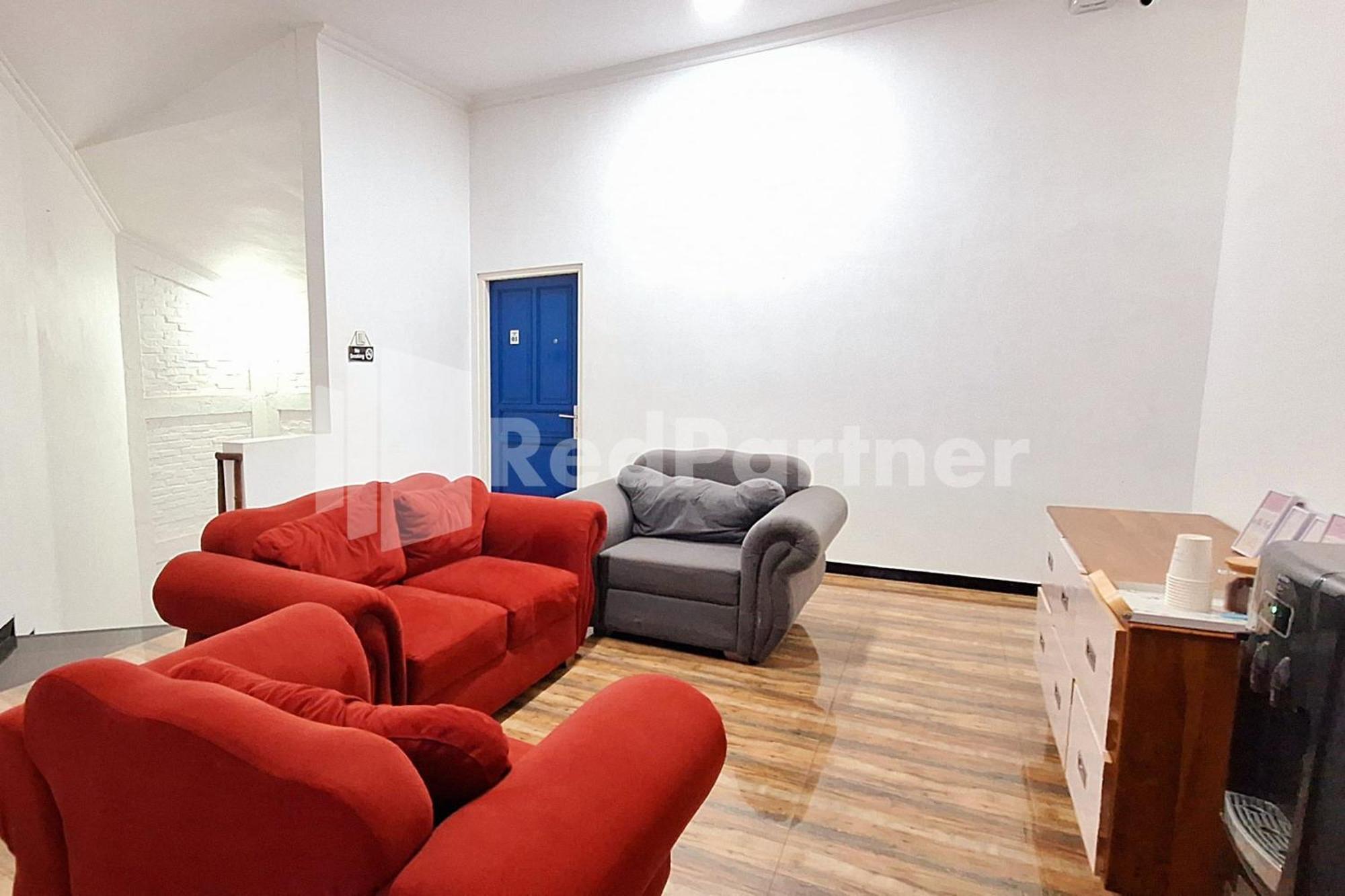 Hotel House N Coffee 55 Temanggung Redpartner Exteriér fotografie