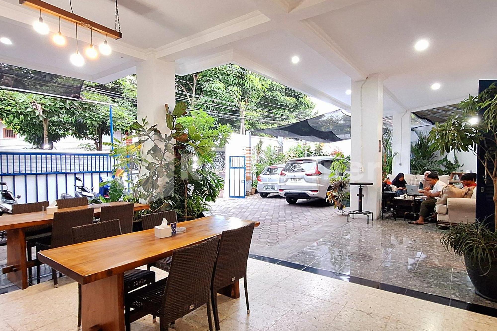 Hotel House N Coffee 55 Temanggung Redpartner Exteriér fotografie